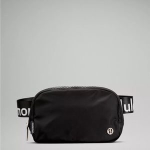 Lululemon Everywhere Belt Bag Wordmark (NWT)